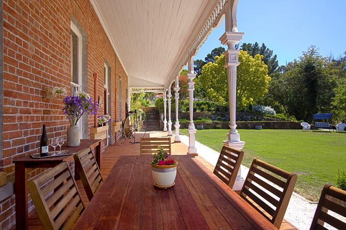 Готель Ugbrooke Country Estate Lower Dashwood Екстер'єр фото